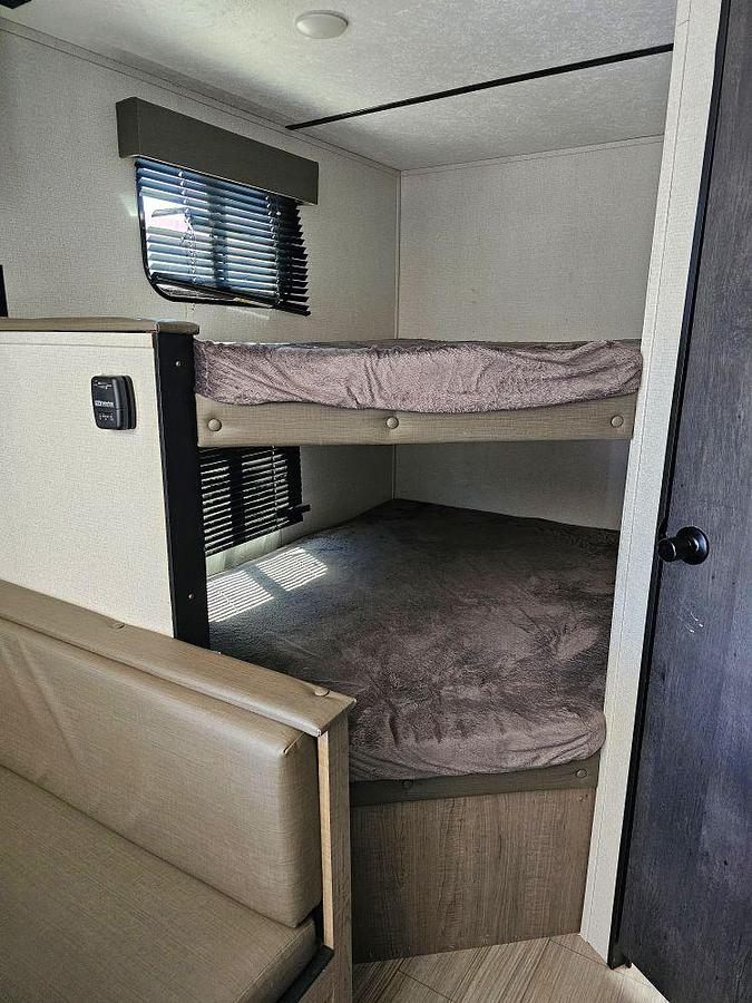 Used 2021 Keystone RV HIDEOUT 21BHWE