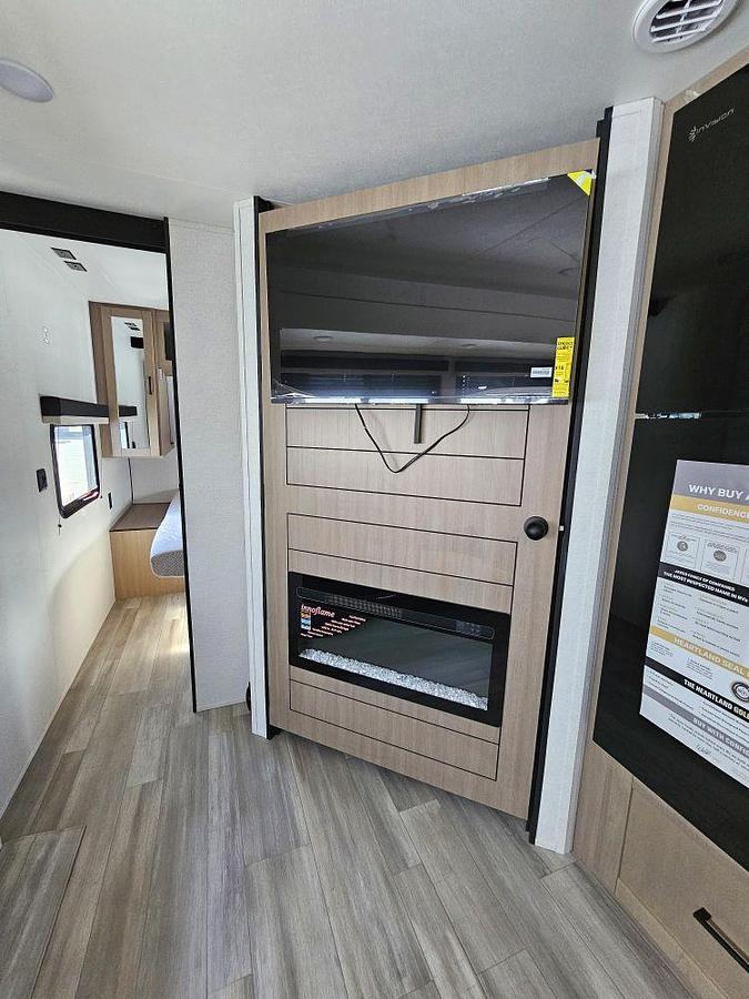 2027 HEARTLAND BY JAYCO PROWLER 2702BHS