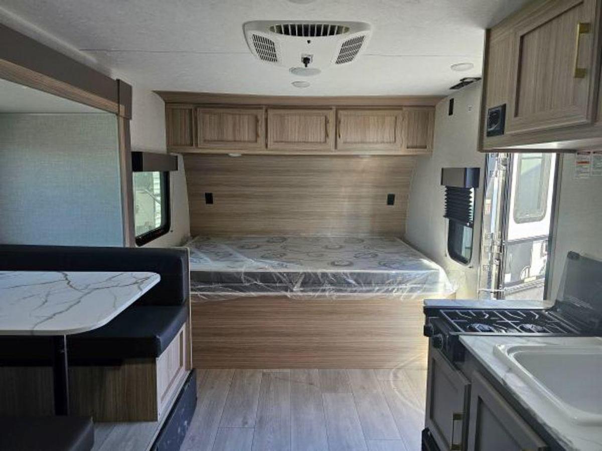2025 KZ RV Sportsmen Classic 191BHK