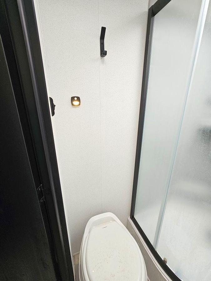 Used 2025 FOREST RIVER PUMA 32BHFS