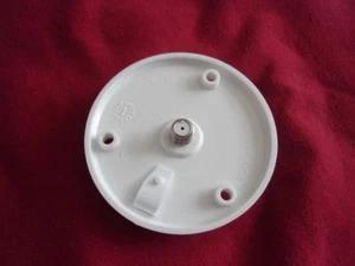 RV exterior white Cable TV Receptacl round plate camper motorhome pop-up trailer
