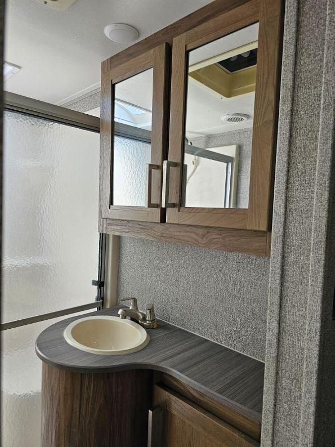 Used 2019 DUTCHMEN ENDURANCE 3556