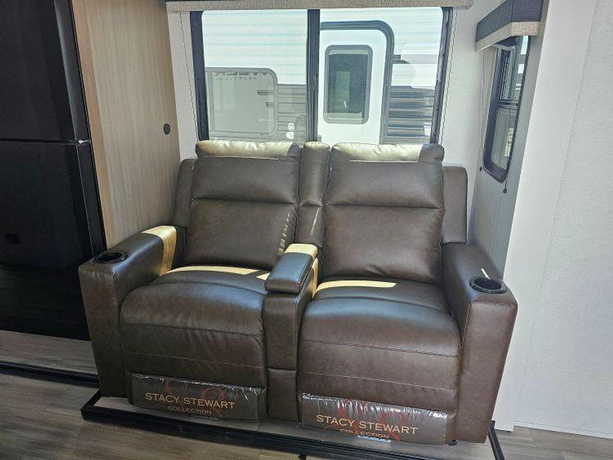 2027 HEARTLAND BY JAYCO PROWLER 2201 MDS