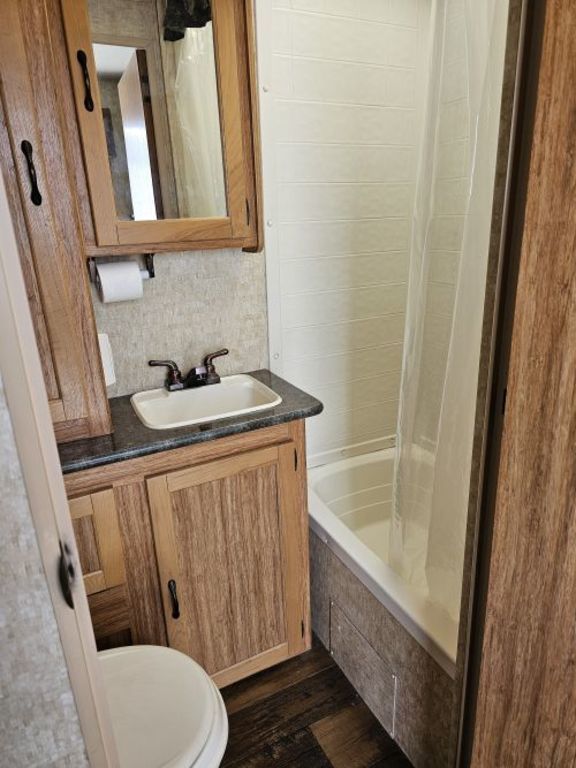 Used 2012 Skyline KOALA 27CDS