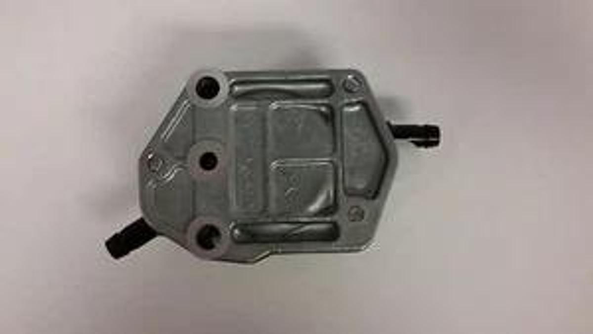 Yamaha 50,70,75,90 HP Outboard Fuel Pump Assembly 692-24410-00-00 Free Shipping