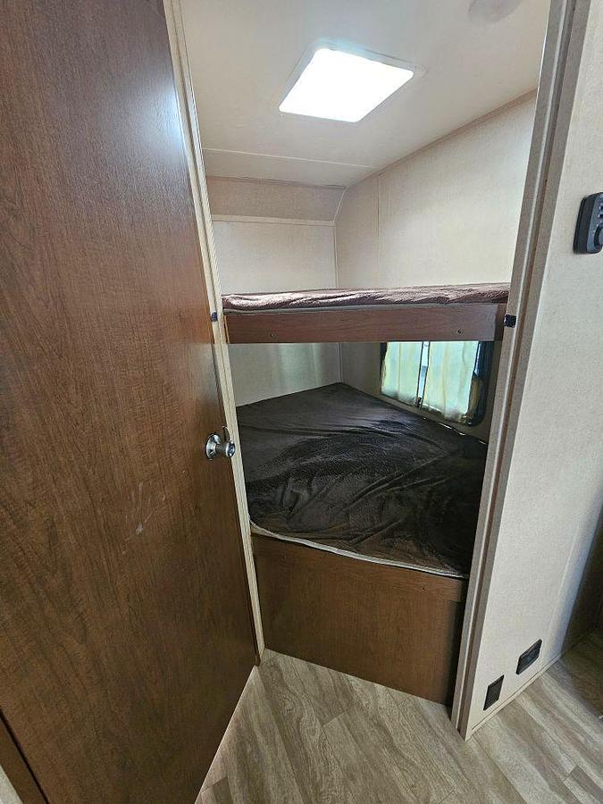 Used 2018 FOREST RIVER SHASTA OASIS 26DB