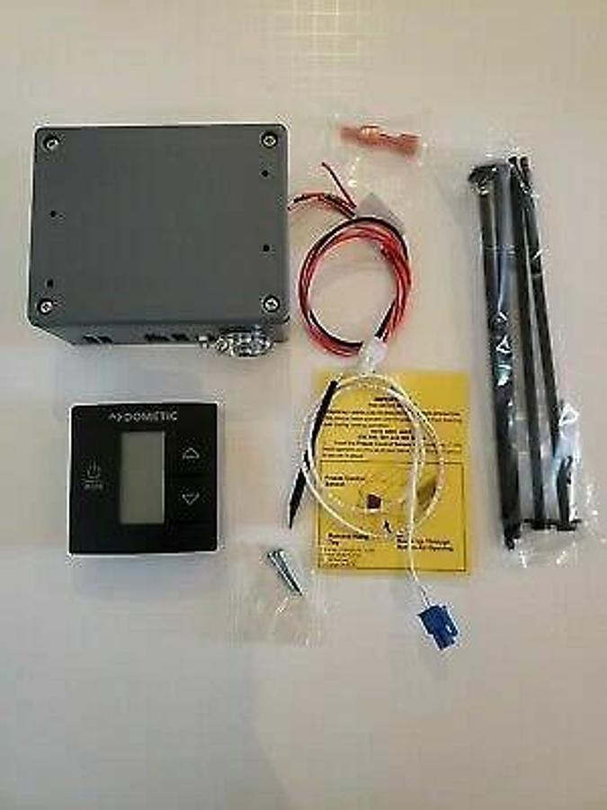 Dometic 3316230.714 Single Zone CT Thermostat w/ Control Board (Cool/Furnace)