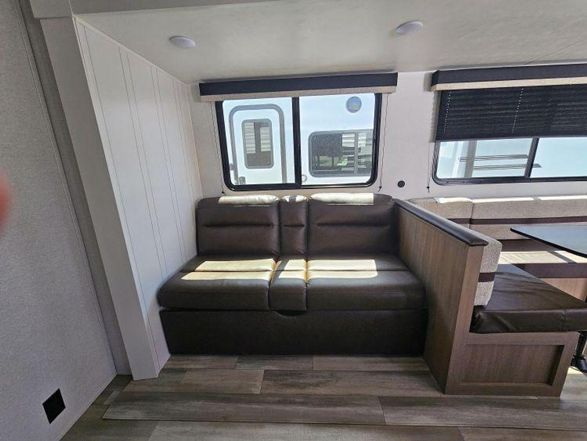 2027 HEARTLAND BY JAYCO PROWLER 2802BHS