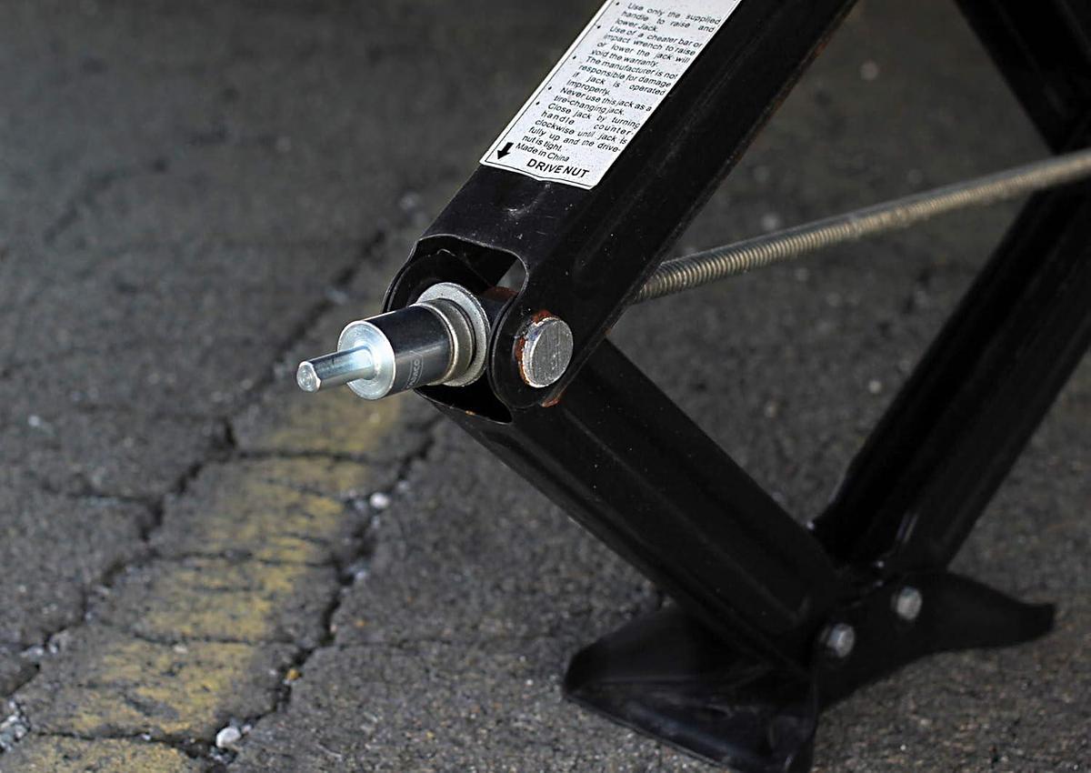 Camco RV Leveling Scissor Jack Socket Drill Adapter - Fits 3/8" and 1/2" Power Drills - Works With All 3/4" Hex Drive Jacks (57363)