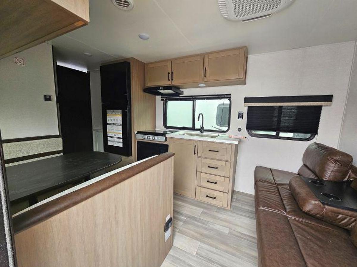 2027 HEARTLAND BY JAYCO PROWLER 2600BH
