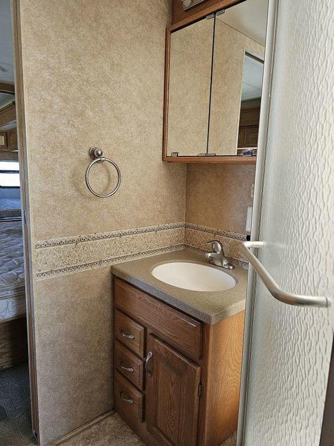 Used 2007 Newmar  KOUNTRY STAR 3916