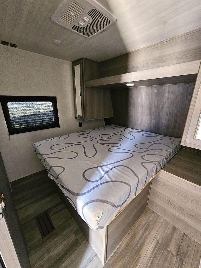 Used 2024 Keystone RV HIDEOUT 291BR
