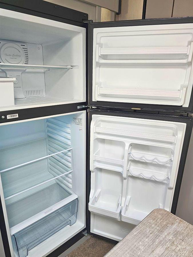 Used 2021 FOREST RIVER VIBE 34BH