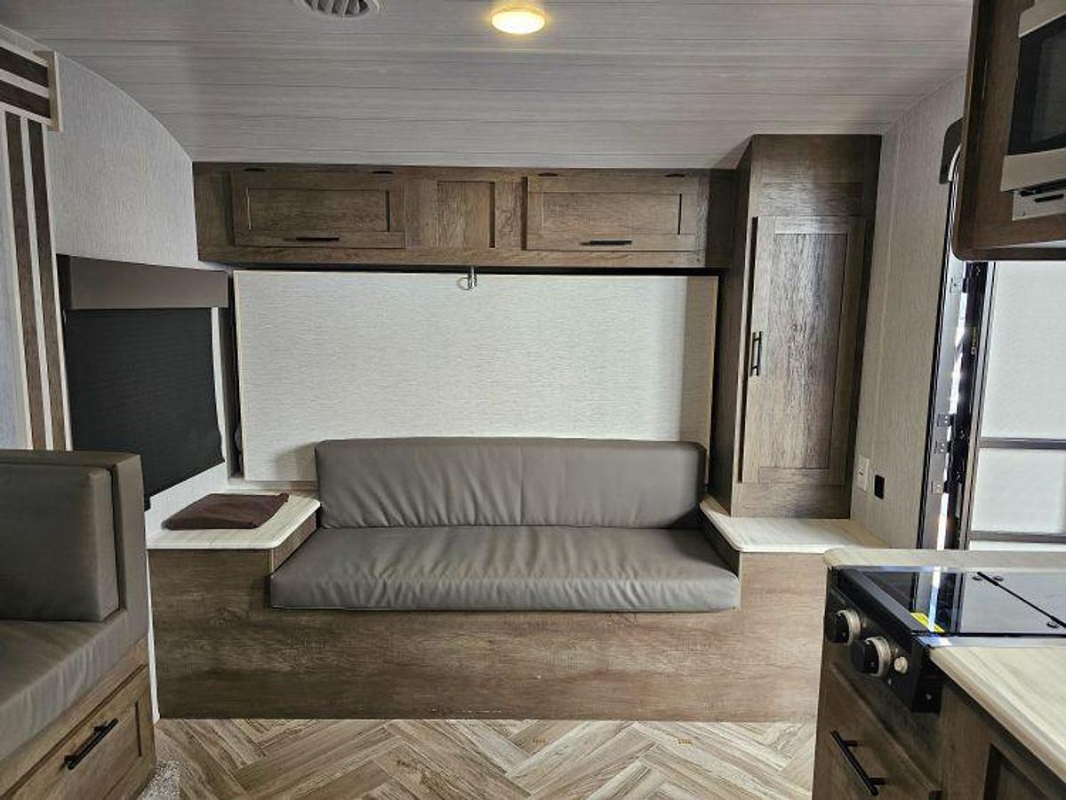 Used 2022 FOREST RIVER WILDWOOD X-LITE T178BHSK