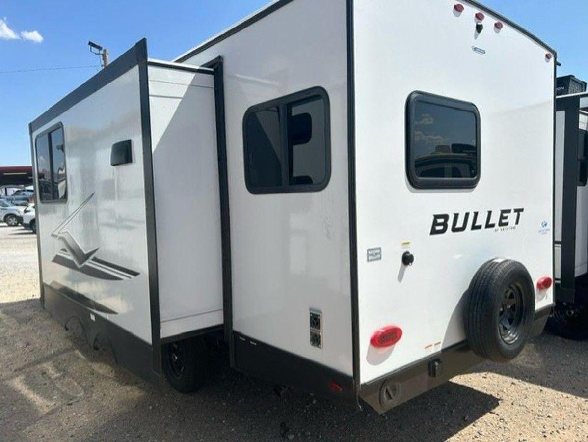 2025 Keystone RV Bullet Classic Travel Trailers 2240RK