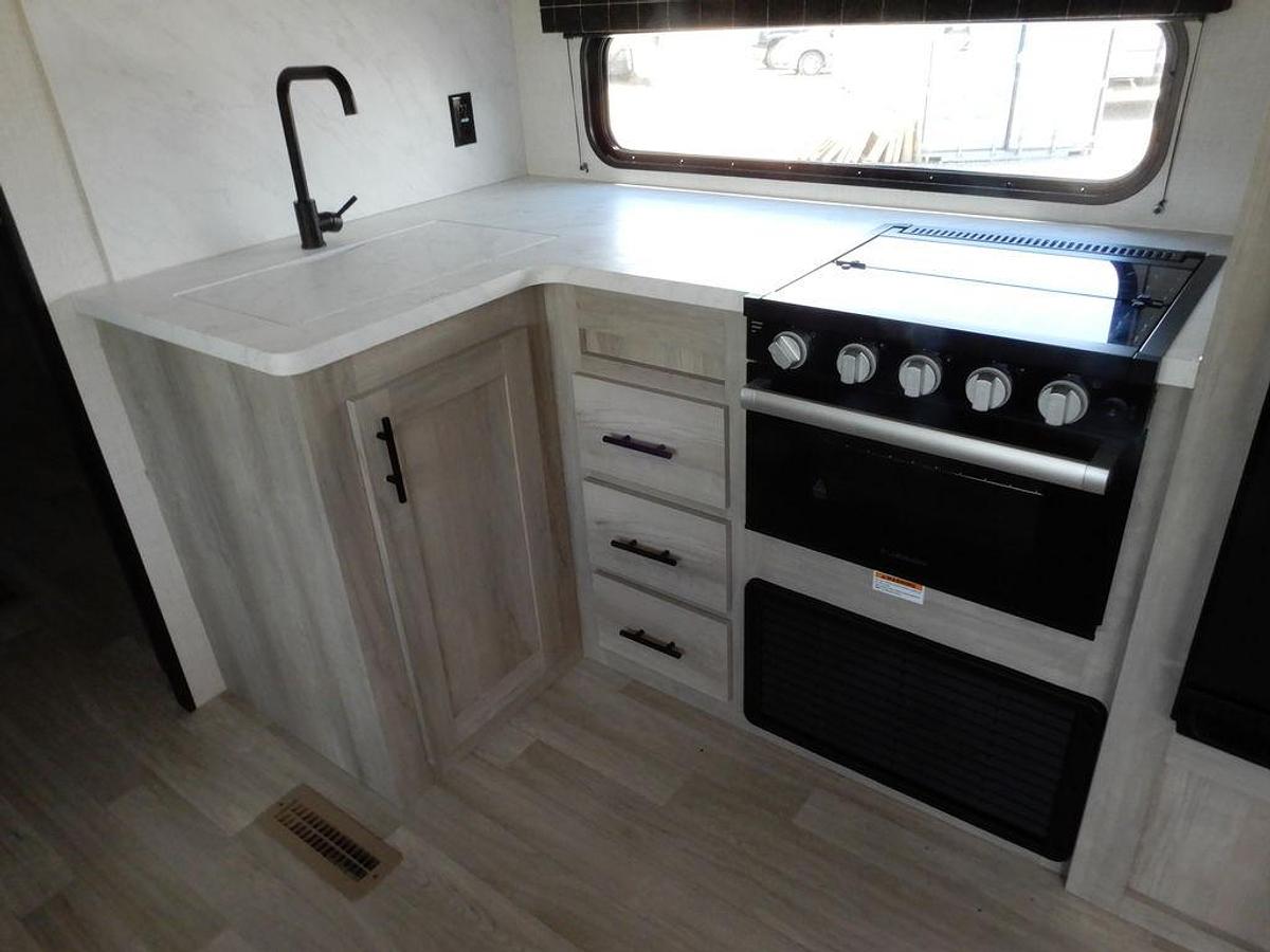 2024 KZ RV Sportsmen SE 292RBKSE