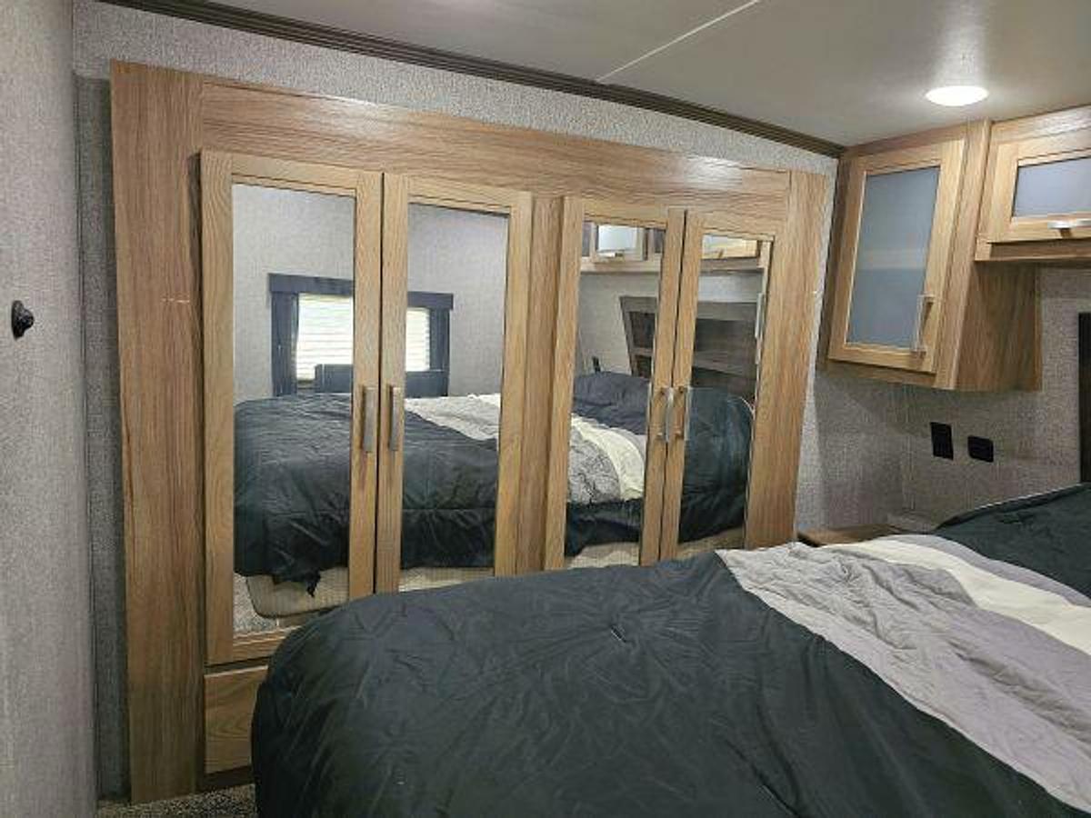 Used 2019 DUTCHMEN ENDURANCE 3556