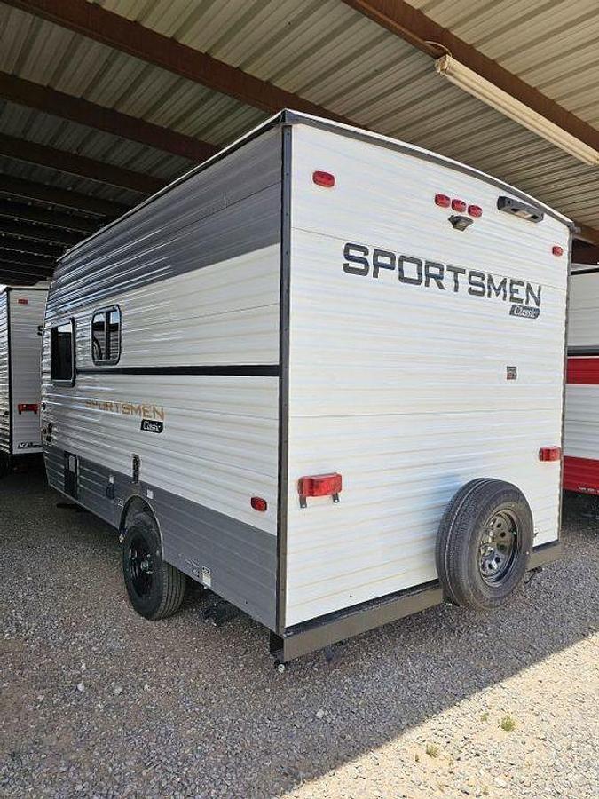 2025 KZ RV Sportsmen Classic 130BH