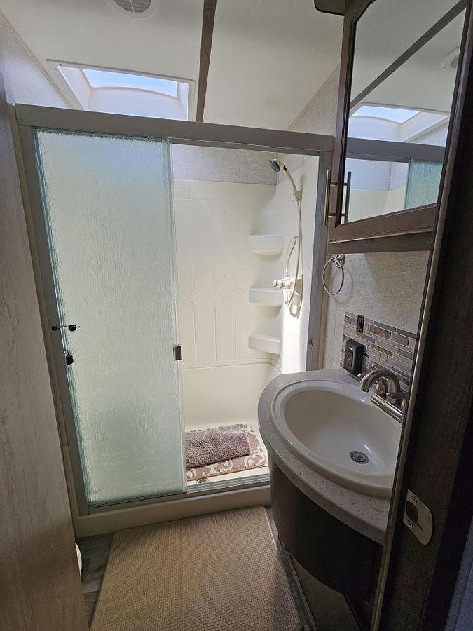 Used 2018 Keystone RV COUGAR 29RES