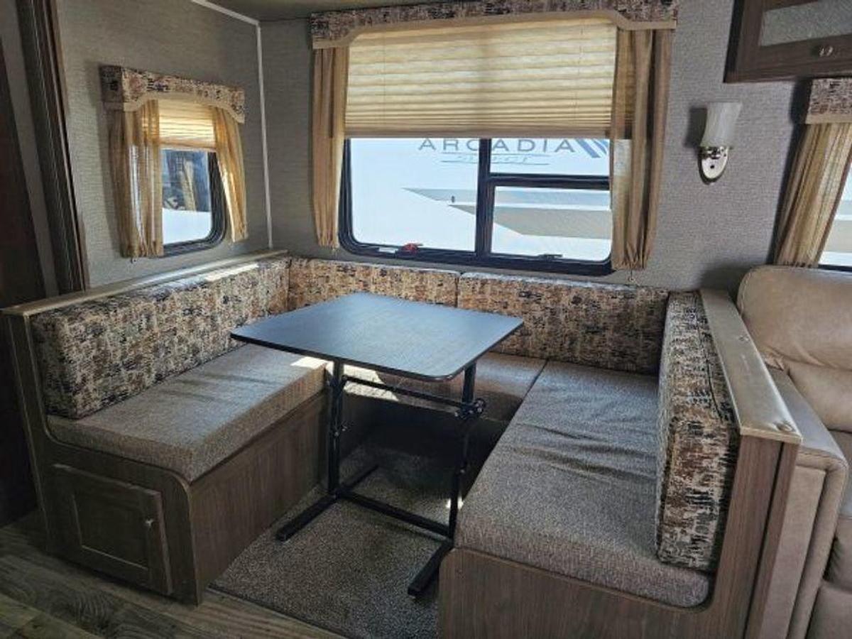 Used 2018 Keystone RV Hideout 308BHDS
