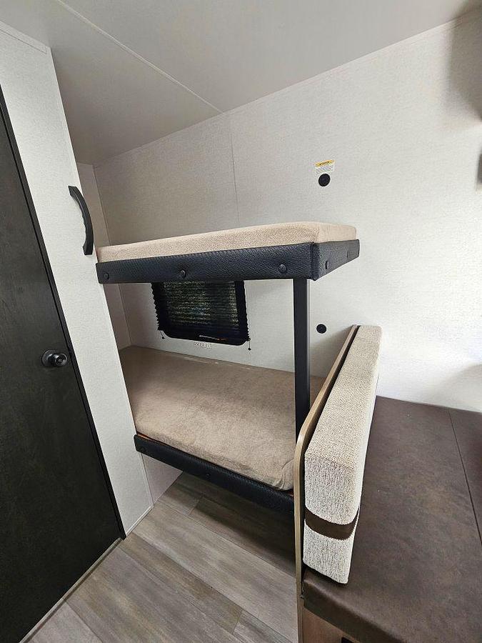 2027 HEARTLAND BY JAYCO PROWLER 1700BH