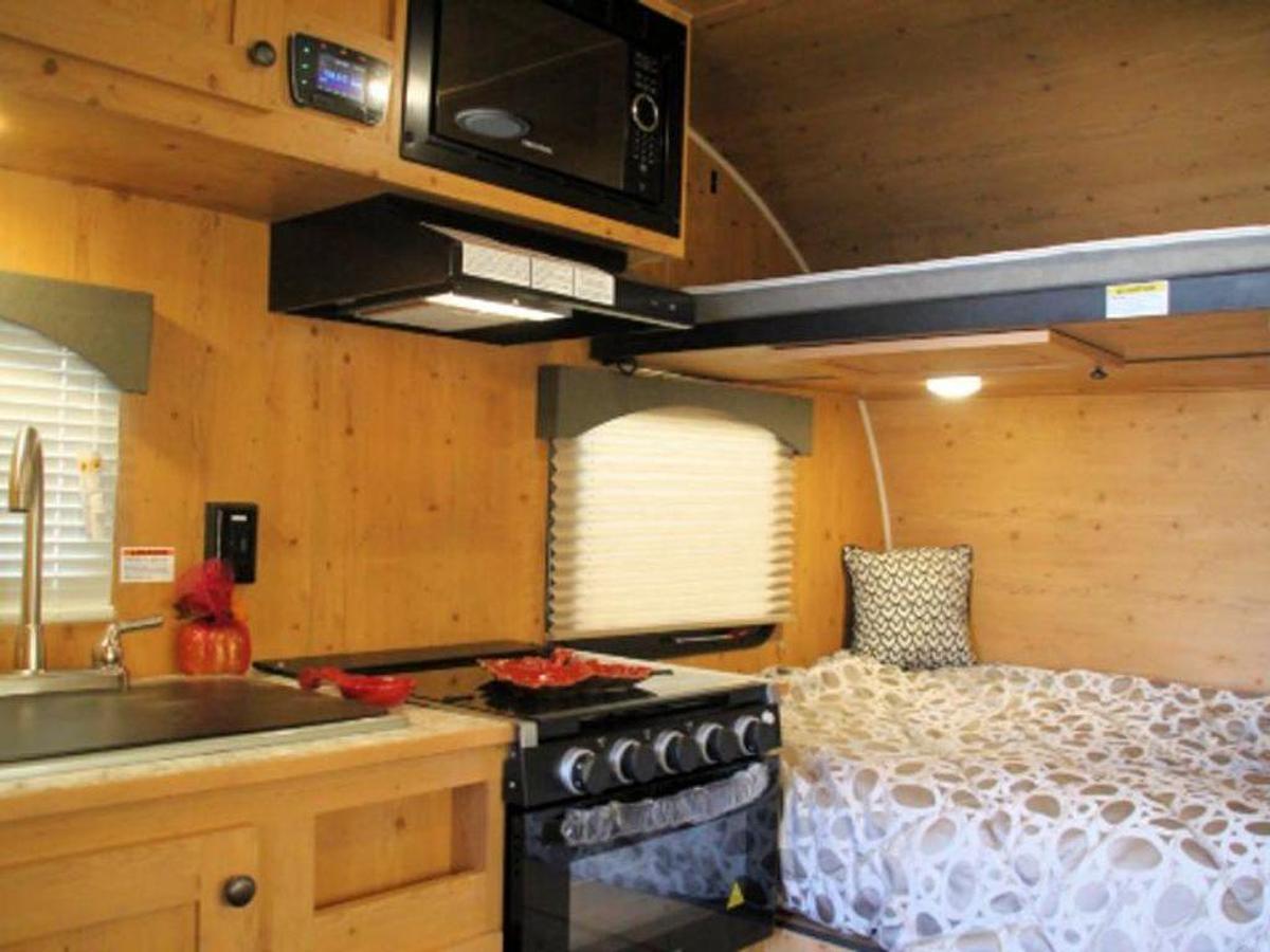 2025 Sunset Park RV Sun-Lite 16BH