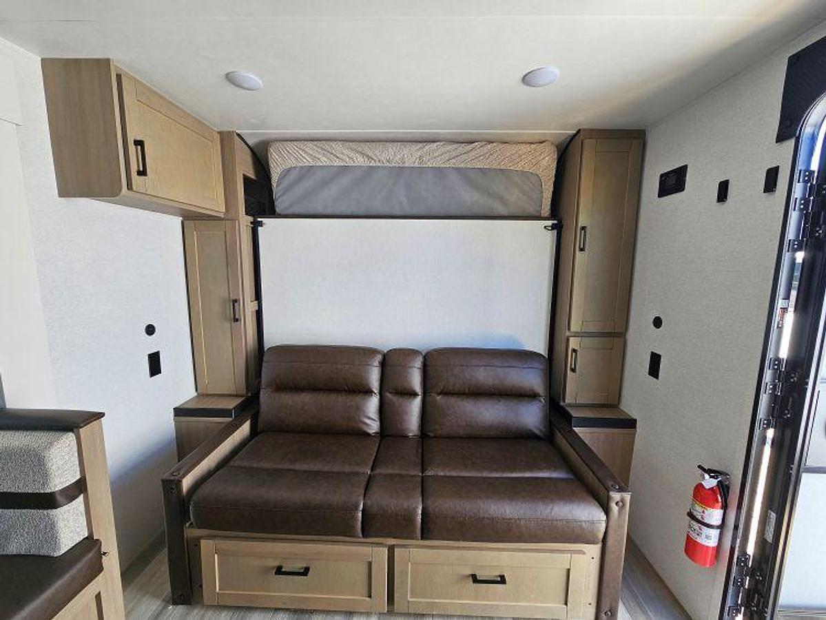 2027 HEARTLAND BY JAYCO PROWLER 1802MBS