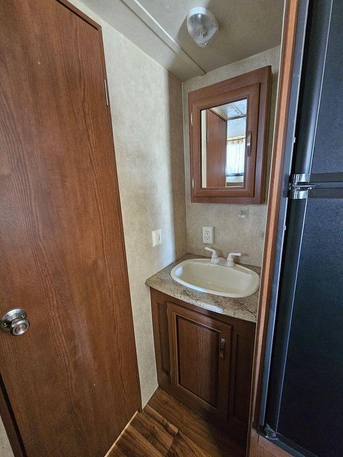 Used 2016 FOREST RIVER SALEM CRUISE LITE 261BHXL