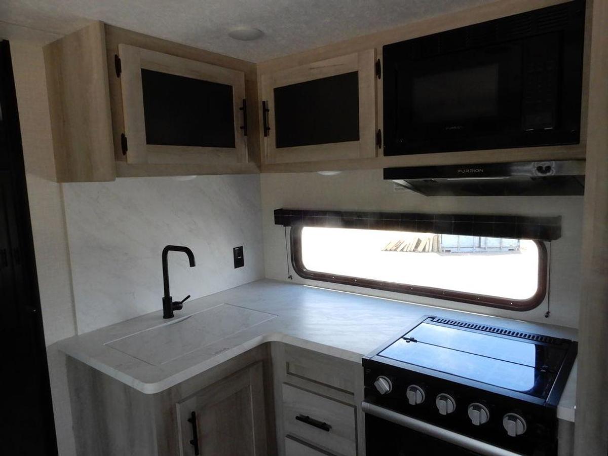 2024 KZ RV Sportsmen SE 292RBKSE