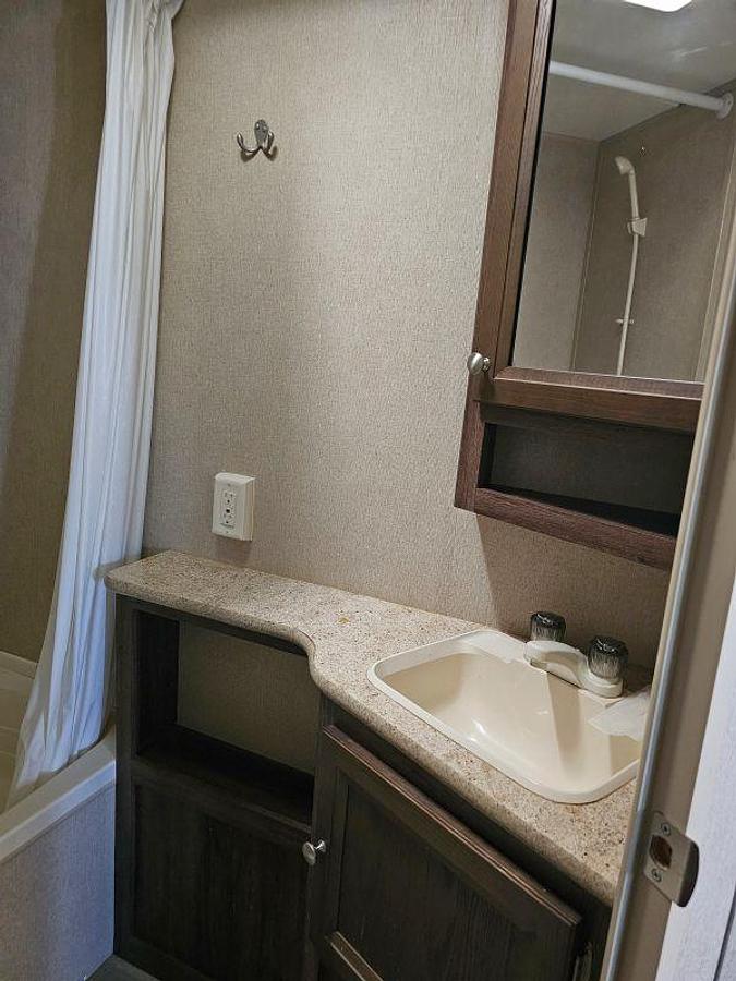 Used 2016 DUTCHMEN COLEMAN 262BH