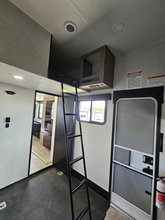 2027 HEARTLAND BY JAYCO CYCLONE 3913