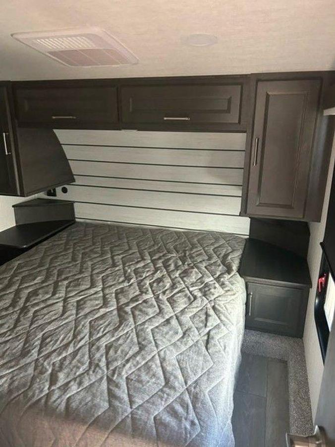 2025 Keystone RV Cougar Half-Ton 27SGS