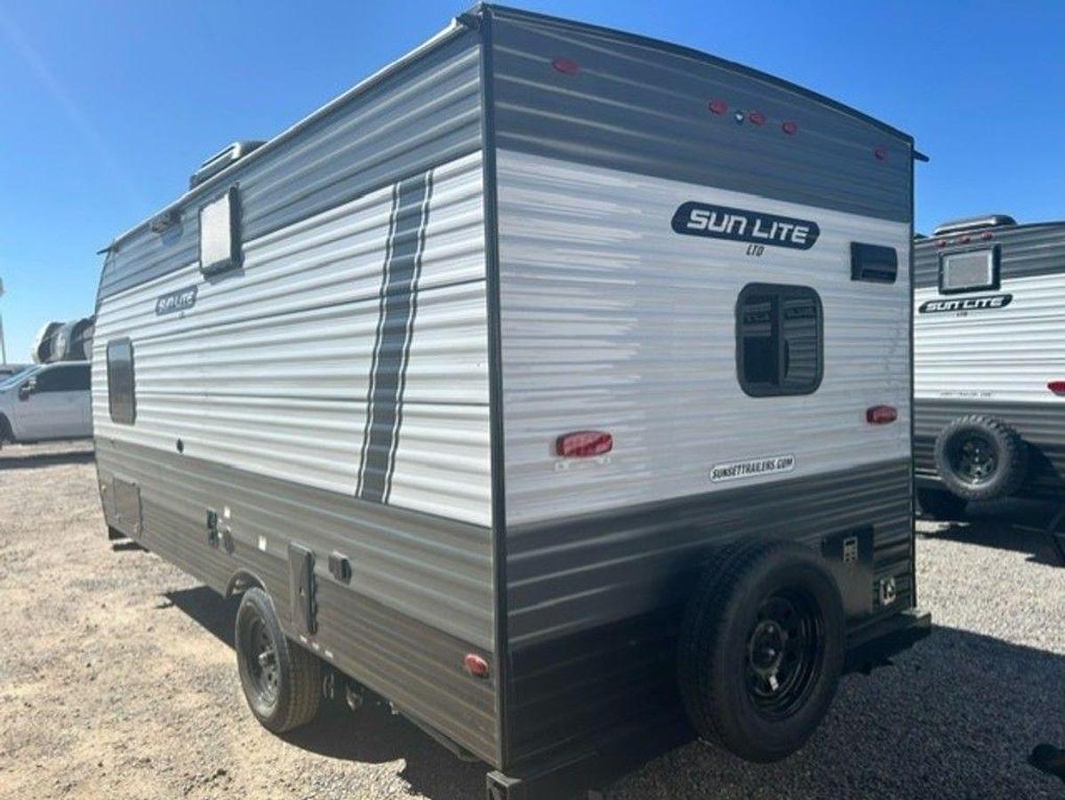 2025 Sunset Park RV Sun Lite LTD 19RK LTD