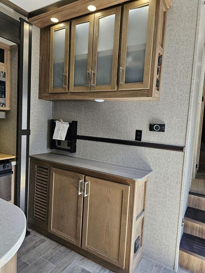 Used 2019 DUTCHMEN ENDURANCE 3556