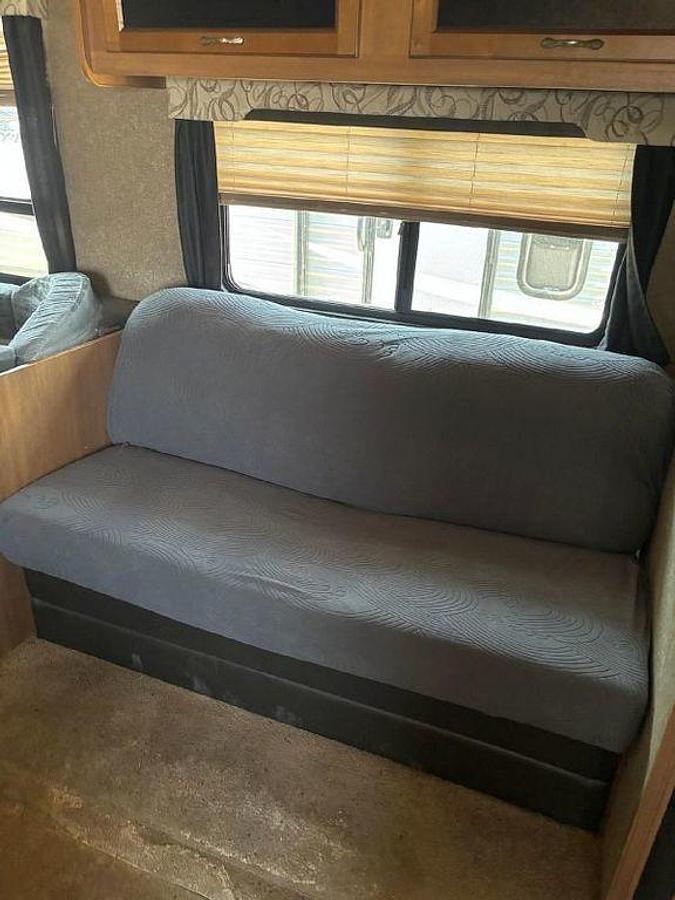 Used 2017 Coachmen Catalina SBX 291QBS