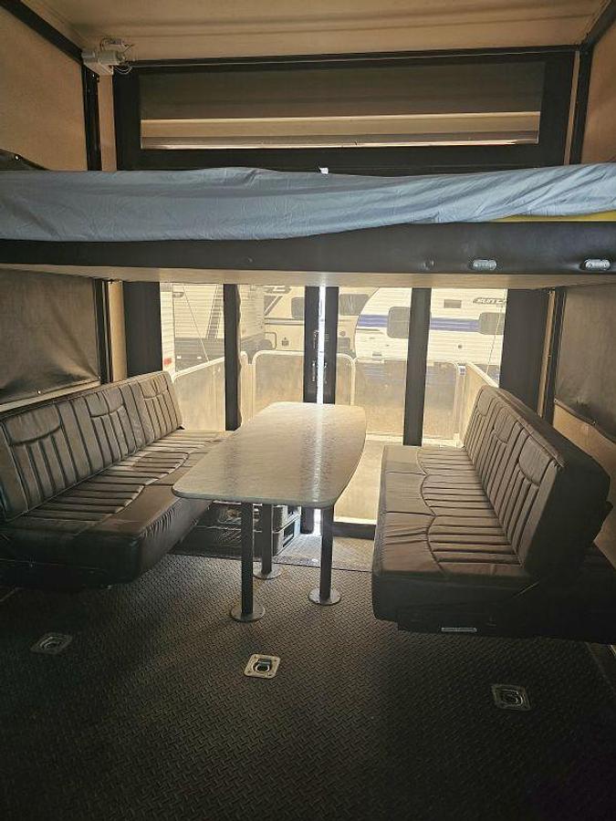 Used 2016 Jayco Seismic Wave 412W