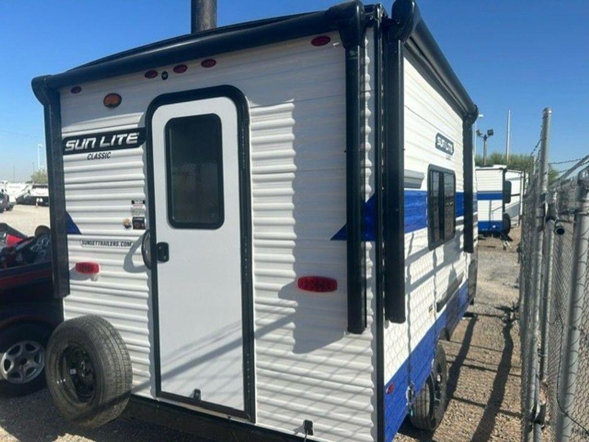 2025 Sunset Park RV Sun-Lite 16BH