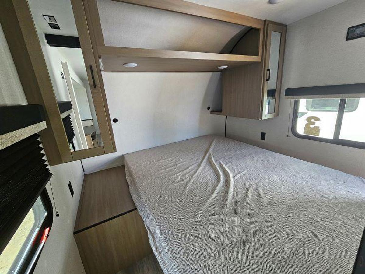 2027 HEARTLAND BY JAYCO PROWLER 2802BHS