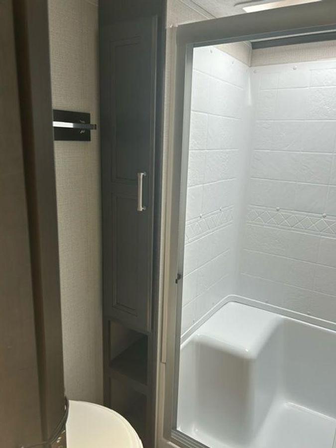 2025 Keystone RV Cougar Half-Ton 27SGS