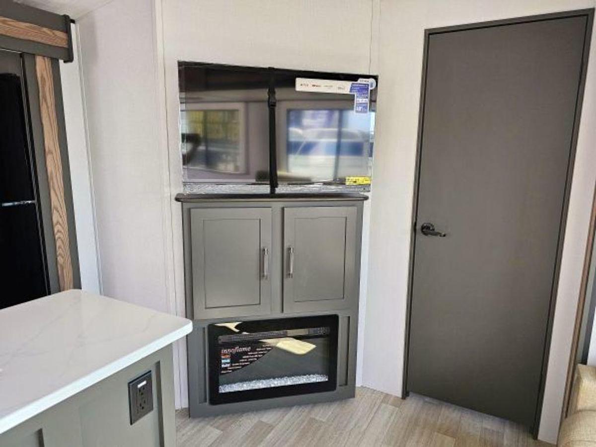 2026 Keystone RV BULLET 330BKQ