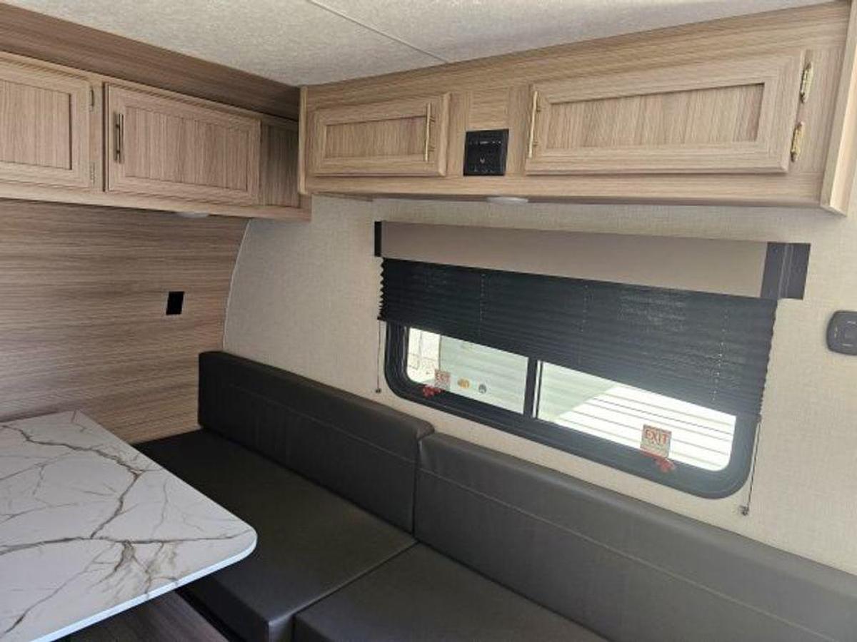 2025 KZ RV Sportsmen Classic 130RB