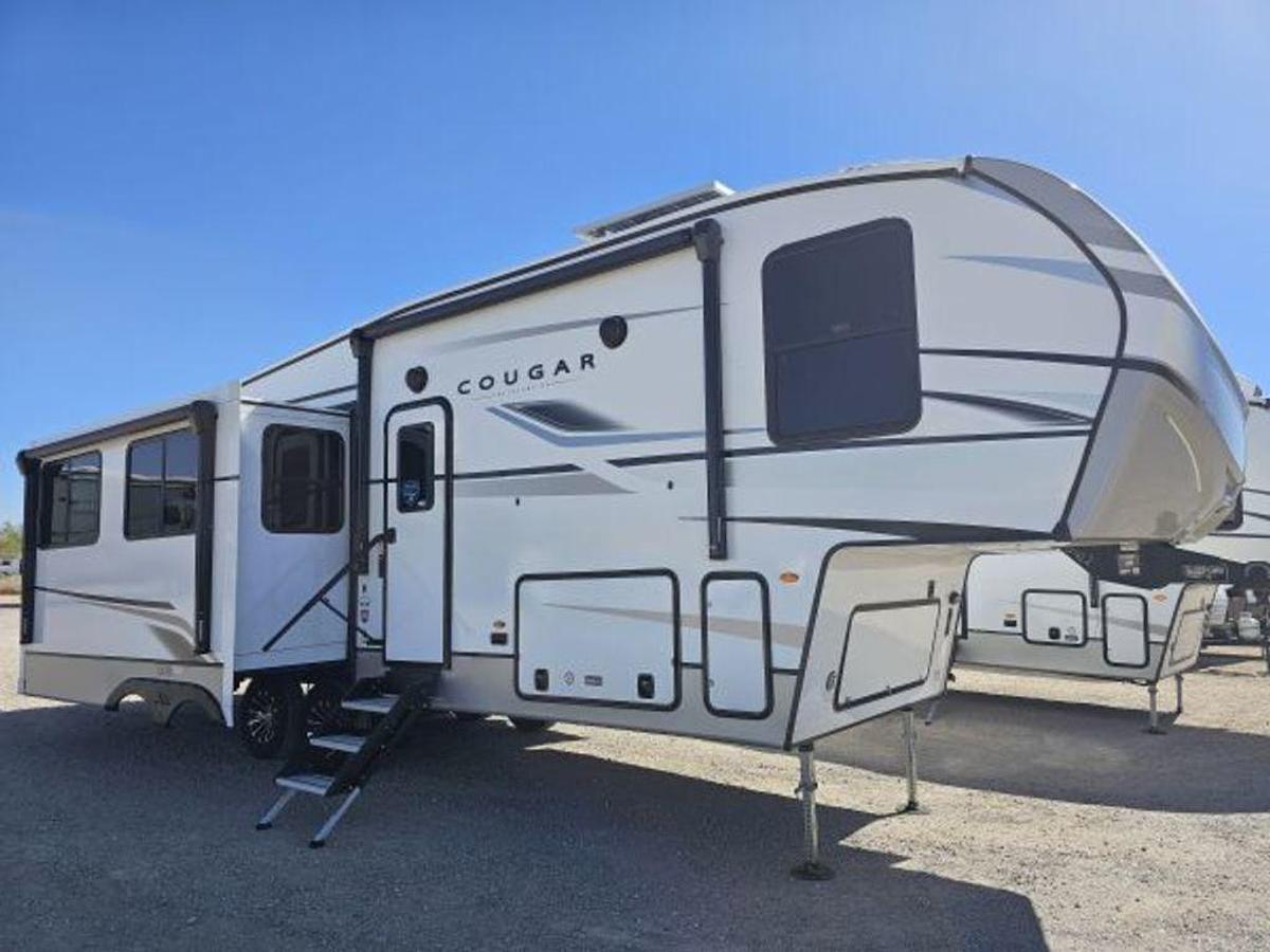 2025 Keystone RV Cougar Half-Ton 29RLI