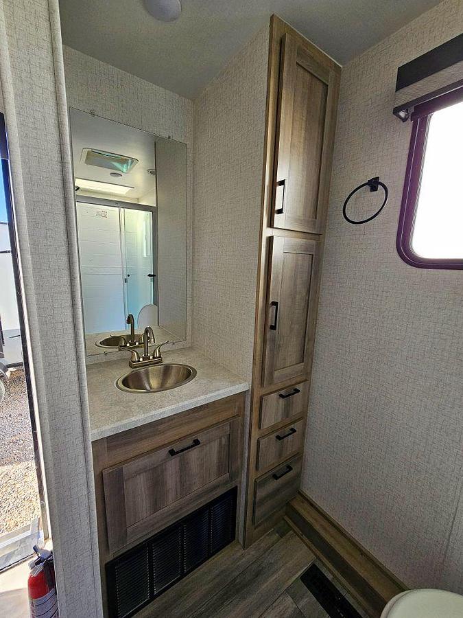 Used 2022 WINNEBAGO VOYAGE 2427RB