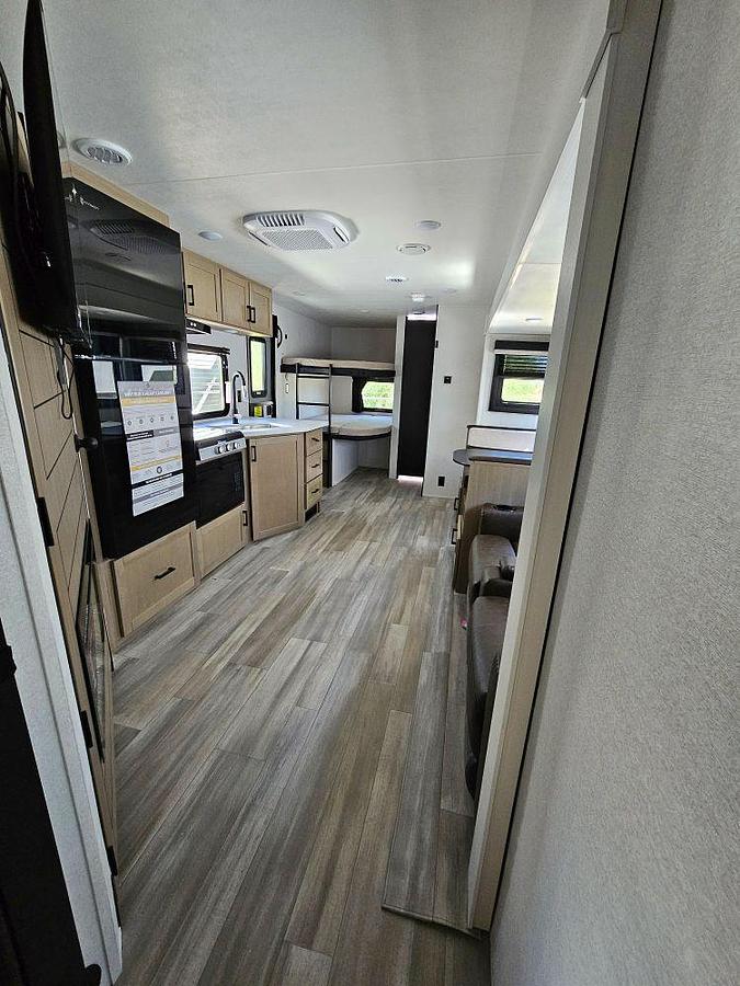 2027 HEARTLAND BY JAYCO PROWLER 2702BHS
