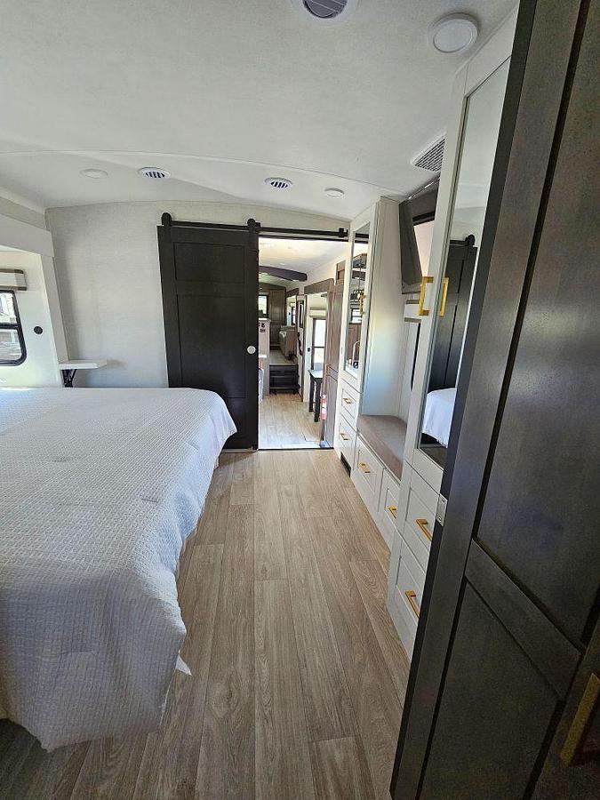 2027 HEARTLAND BY JAYCO BIGHORN 39FL