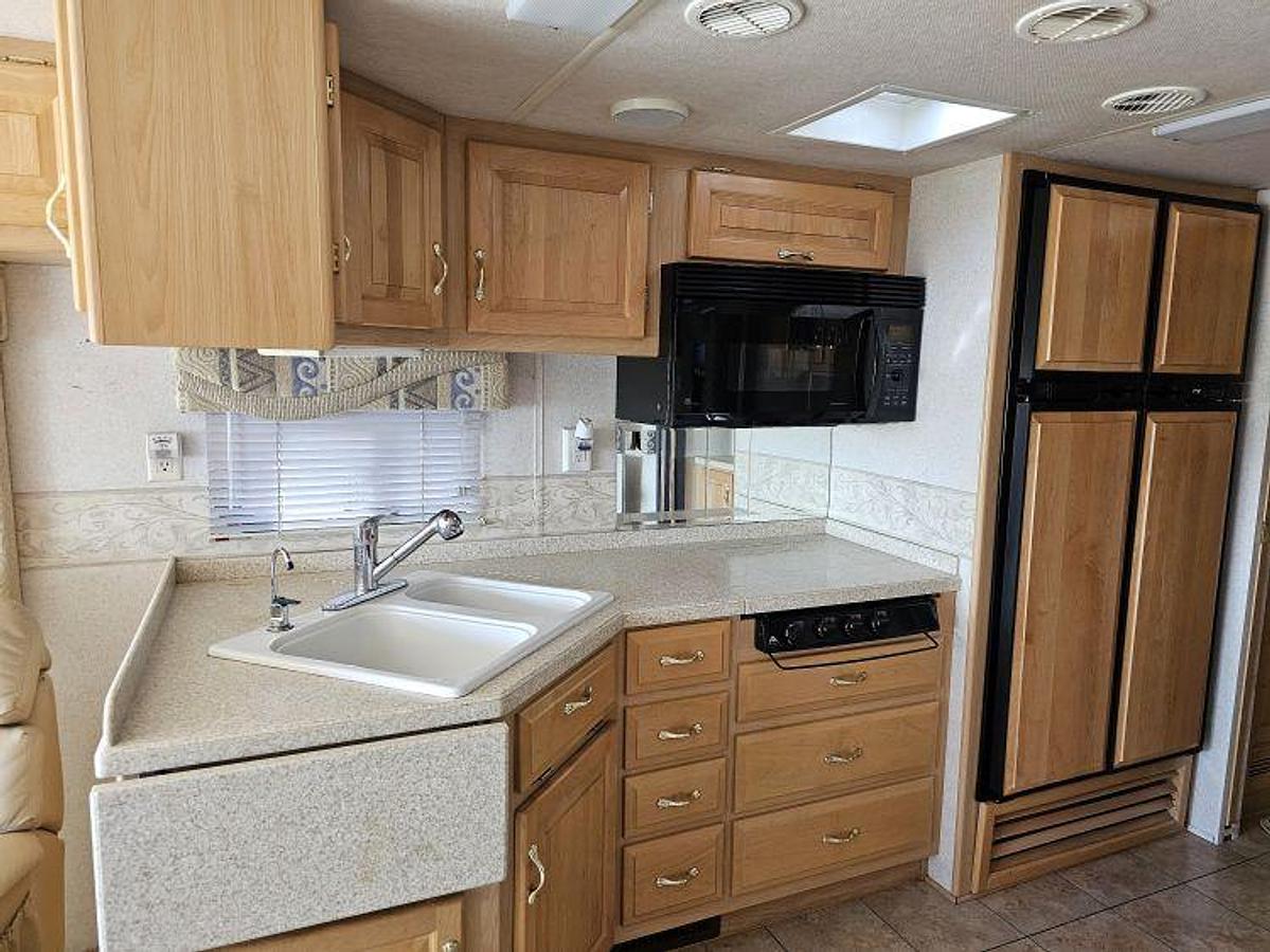 Used 2003 NEWMAR KOUNTRY STAR X LINE 3703 DIESEL PUSHER