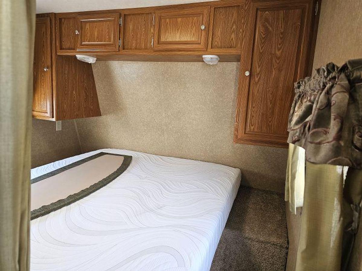 Used 2010 DUTCHMEN SPORT 26B-DSL