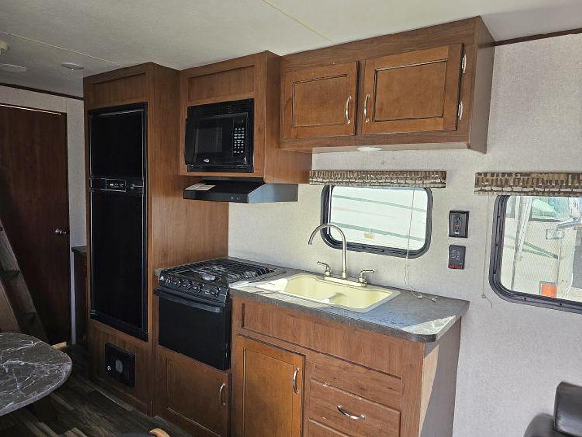 Used 2017 JAYCO JAYFLIGHT SLX 264BHW