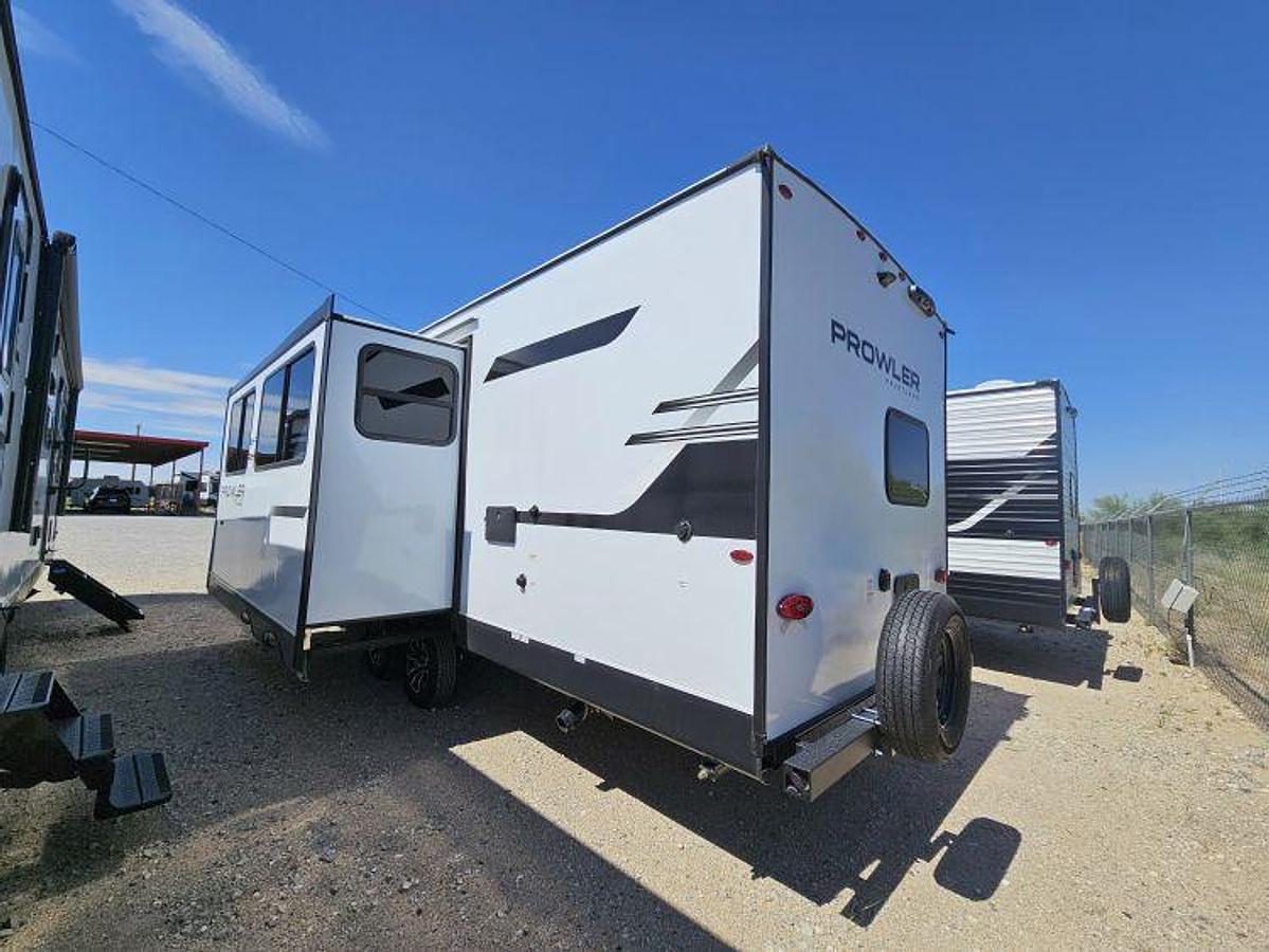 2027 HEARTLAND BY JAYCO PROWLER 2702BHS