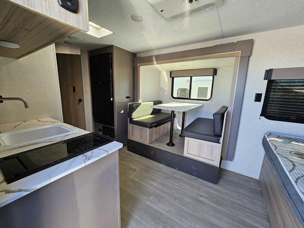 Used 2025 KZ RV SPORTSMEN CLASSIC 191BHK